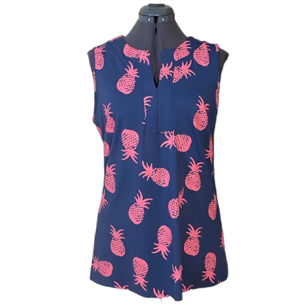2/$25 Sunsets and Sweet Tea Pineapple Print Sleeveless Top Size Large